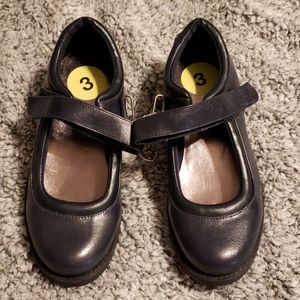 Girls size 3 Nine West shoes